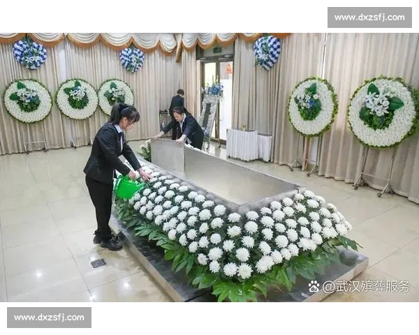 莫愁乡背后的生死羁绊:18 岁少年用说唱守护姥姥最后的生命火光