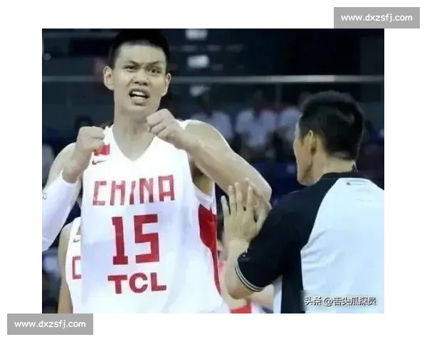 许钟豪铁山靠致亚洲第一后卫报销，CBA 恶汉再引国际争议